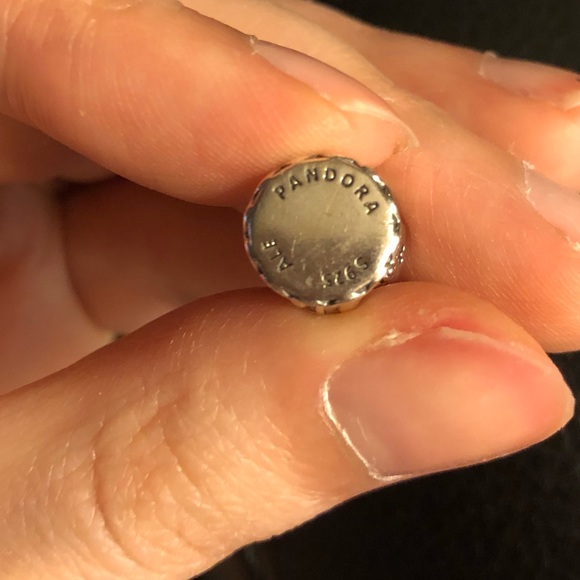 Authenticity check 1 - Picture 5 of 8